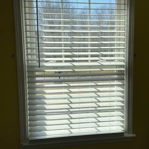 Wood cordless blinds